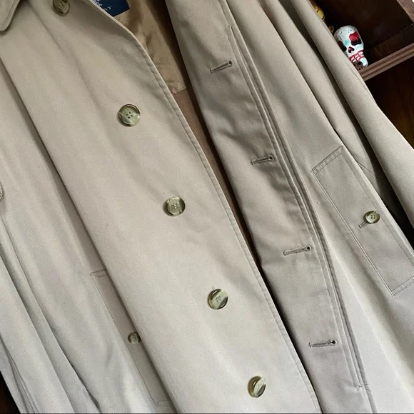 Vintage Burberry Rain Trench Coat Women’s Oversized Medium or Large Men’s Medium